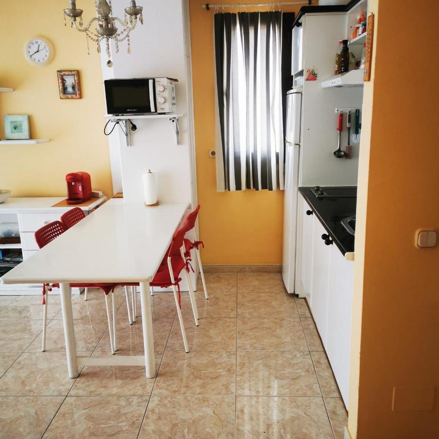 Sunny Self-Catering Apartment Costa Teguise, Lanzarote, Spain المظهر الخارجي الصورة